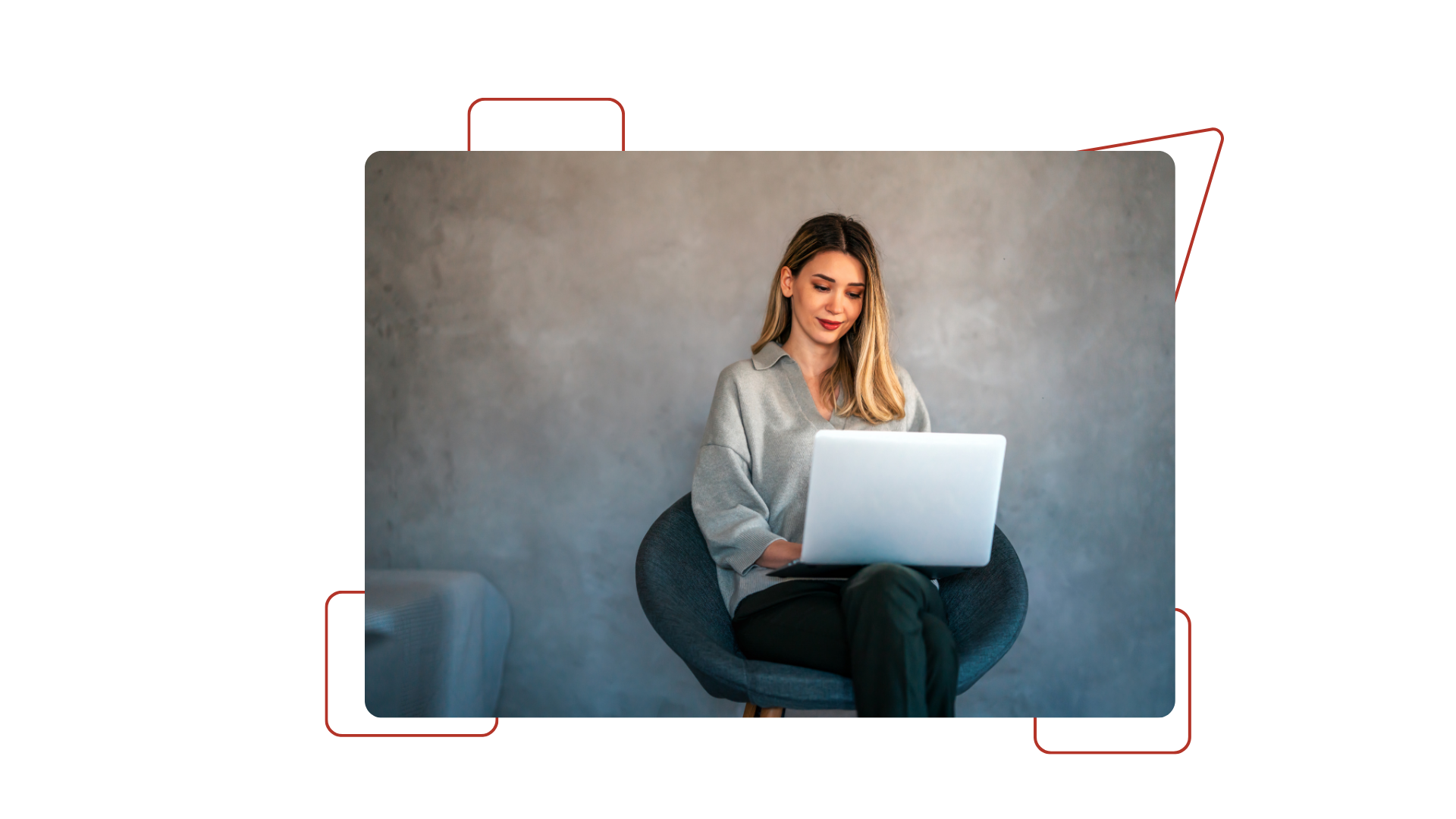 womanlaptop
